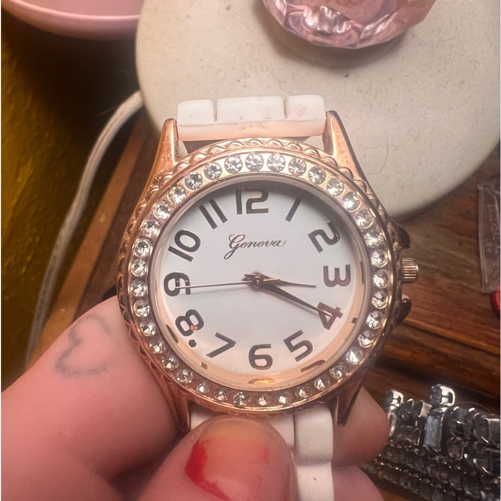 Just don’t wear or need anymore now that I have an Apple Watch will take offer